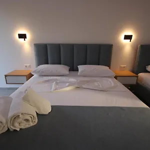 Bujtina Eleni Himarë
